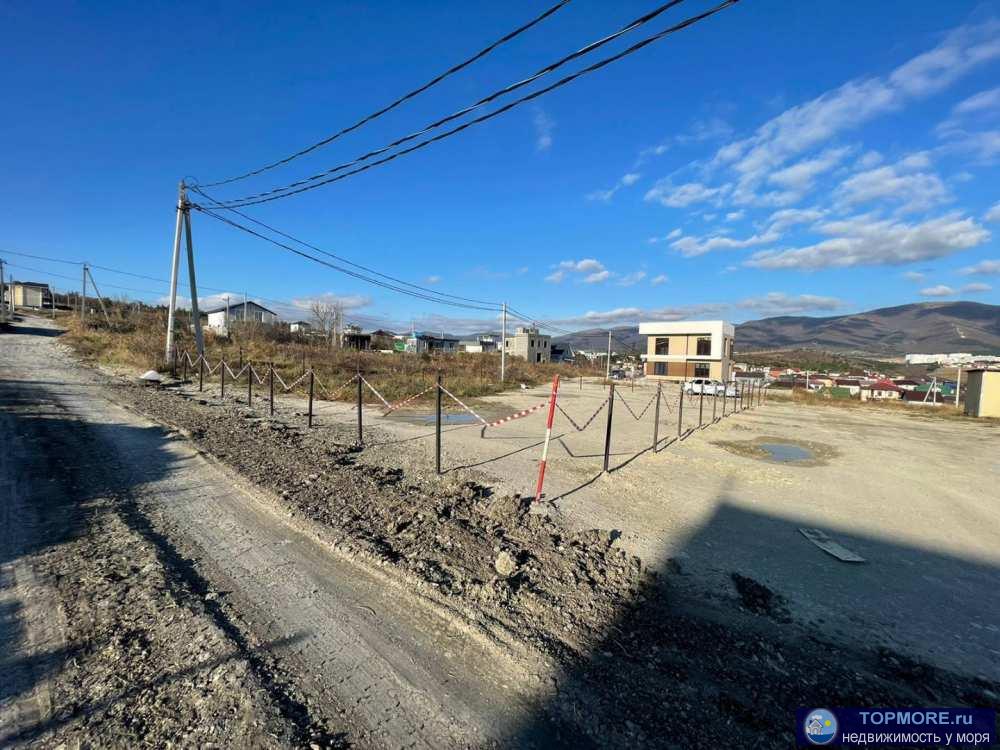 Лот № 20742. Голубая Бухта ( Персиковый сад) В продаже 23:40:0413023:81 участок.  -Электричество по меже , септик и...