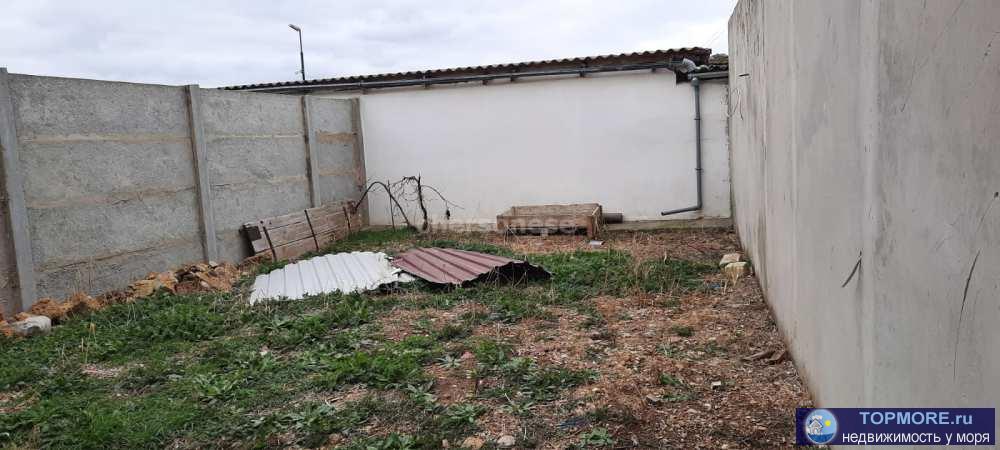 Предлагается к продаже дом 288кв.м в два этажа в п. Кача.  Расположен на участке 1,5 сот. К дому ведет асфальтная... - 1