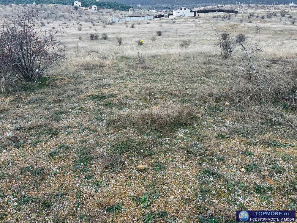 Продаётся видовой земельный участок 10,4 соток в посёлке Любимовка. С участка открывается красивый вид на город и... - 1