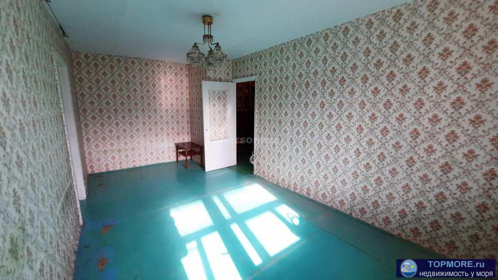 Предлагается к продаже отличная двухкомнатная квартира в морском районе города!  Дом построен из инкерманского камня... - 2