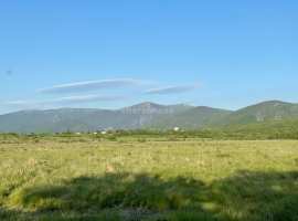 Продажа участка 10 сот. в селе Орлином. 

Участок ровный,...