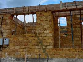 Предлагается к продаже участок 6 соток в посёлке городского типа...