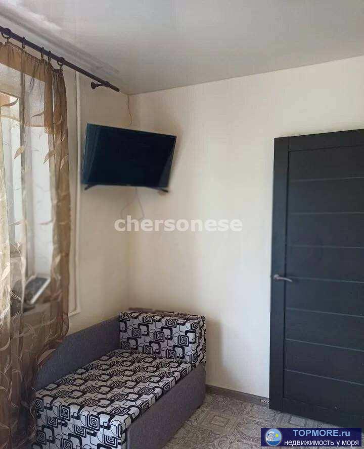 В районе с развитой инфраструктурой и вблизи моря продаётся однокомнатная квартира!  Квартира находится в доме с... - 1