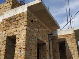 Продается дом на этапе строительства.Дом находится в Байдарской...