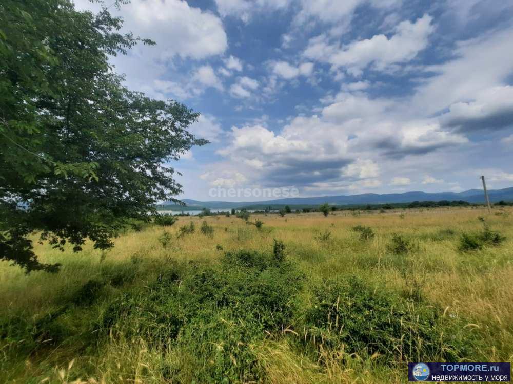 Продажа участка 7,4 га. в селе Широкое. Земля сельскохозяйственного назначения.  Участок правильной формы, ровный....