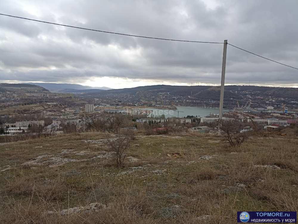 Предлагается продажа видового земельного участка в Инкермане (Севастополь)!  Участок правильной прямоугольной формы....