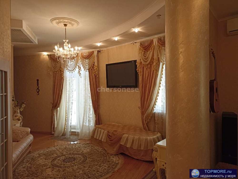 Предлагается продажа просторной квартиры с прекрасный видом на море и горы!  Располагается в элитном жилом комплексе... - 2