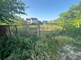 Продаётся земельный участок 4.2 сотки в посёлке Орловка, Ст...