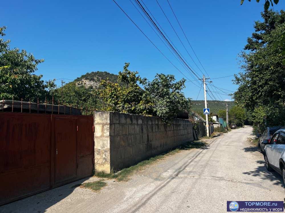  Продаётся жилой дом в г. Инкерман СТ Топливник, с участком 4,1 сотки.  Дом жилой, в доме одна комната, кухня,...