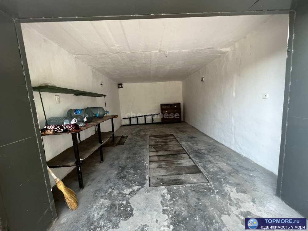 Продаётся хороший каменный гараж после ремонта в Инкермане. Свет , яма есть. Подъезд асфальтированный.  Документы... - 2