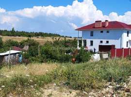 Участок в 400-х метрах от Монастырского шоссе. 

Асфальтированная...