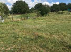 Продается ровный участок с шикарным видом на долину.  Коммуникации...