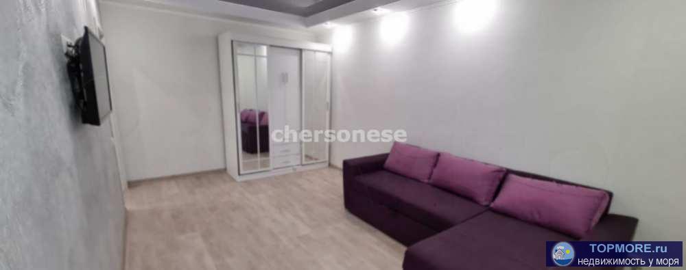     	 		 			 			 			Внимание! Сдается впервые! Новый дом, новая квартира!  			Предлагается большая однокомнатная... - 2