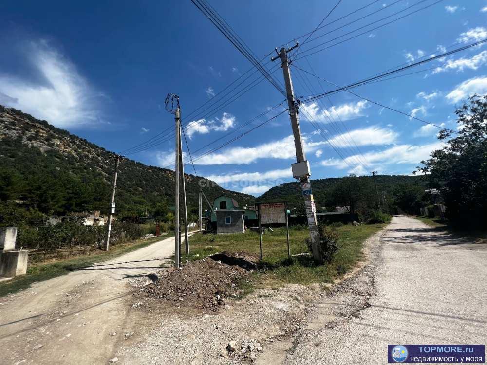 Продаётся земельный участок 4,6 сотки СТ Лесная Поляна г. Инкерман. Участок ровный , находиться рядом с лесом .... - 1