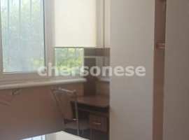 Сдаётся хорошая двухкомнатная квартира с раздельными комнатами....