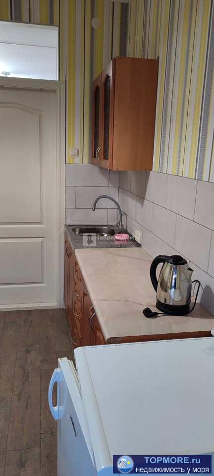 Сдам посуточно 2 номера с удобствами возле  моря, пгт. Орджоникидзе, ул. Ленина, Феодосия. Сдам 2 номера, вместимость...