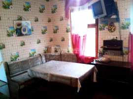 Продам 2 дома 100 м2 на участке 7.8 соток, ул. 
Дружбы, г....