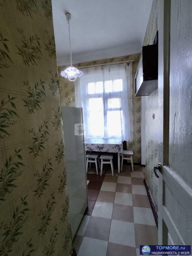 Продам 4-комнатную квартиру 85 кв.м., в Центре  на ул. Советская 17, г. Феодосия. Квартира находится на 3 этаже 3... - 2