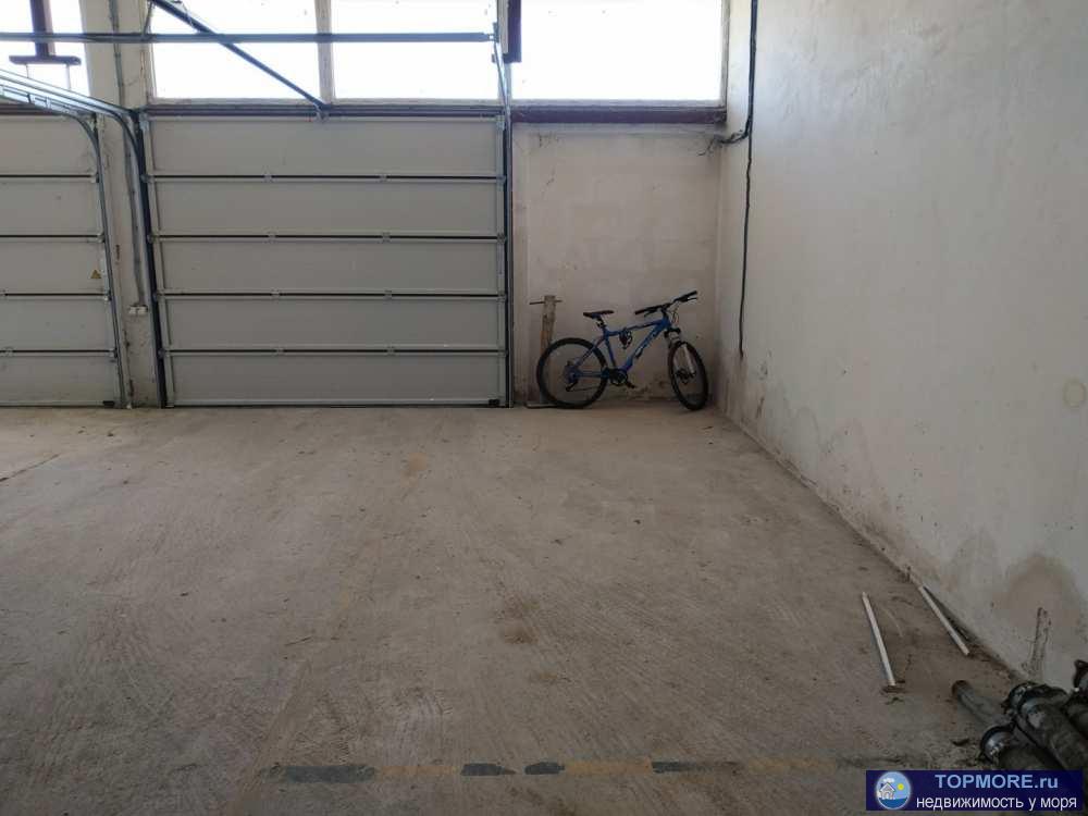 Продам машиноместо в жилом доме по ул, Парковая, д.8/24 (заезд с ул. Щитовая). Паркинг расположен в цокольном этаже.... - 2