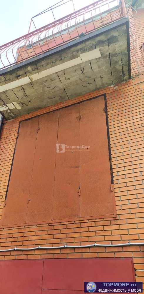 Продам 4х этажный эллинг с ремонтом, 100м2,  р-н Карантин, ОВМСРЛОО 'Прибой', г. Феодосия. Вторя линия, до моря 30-40... - 1