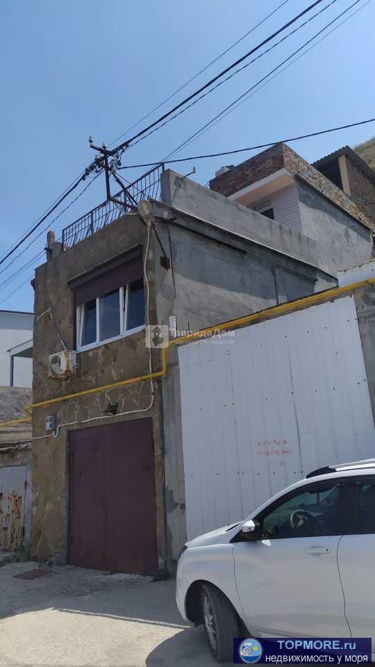 Продам эллинг, 120 м2, 4 этжа, на участке 1 сотка,  ОВМСРЛОО 'Прибой', г. Феодосия. Отличное место для отдыха и...