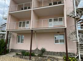 Отдых в Алуште в Приветном в эллингах у моря в Крыму !
Гостевой...