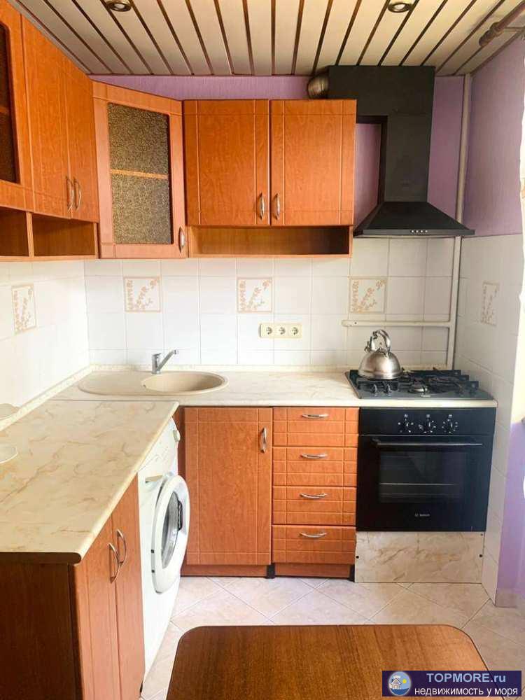 Лот № 162546. Продаю квартиру в Сочи, центр, в районе Ареда.- Общая площадь 40 м2.- Большая, уютная комната.... - 2