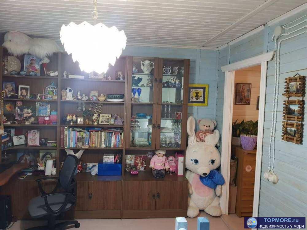 Продаю дом в тихом, экологически чистом, живописном районе. Дом 2 этажный, жилой деревянный каркасный дом. Всего 1 км... - 2