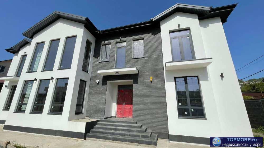 Предлагаю к продаже современный коттедж общей площадью 420 кв.м., расположенный на абсолютно ровном участке площадью...