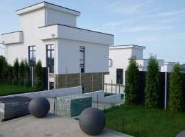 Коттеджный поселок комфорт класса.Единый  архитектурный стиль....