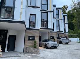 Лот № 158785. Срочно продается таунхаус-бизнес класса, расположен в...