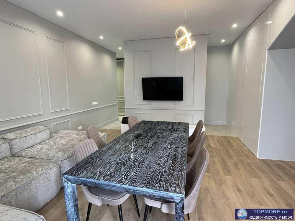 Продаю дом с прямым видом на море! Дом расположен в дали от городской суеты, в нескольких метрах остановка...