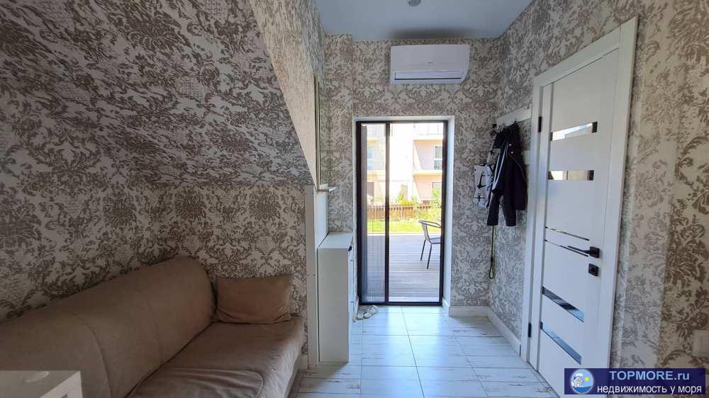 Великолепный Таунхаус в пешей доступности к морю.  Первый этаж возможно рассматривать в качестве изолированной студии... - 1