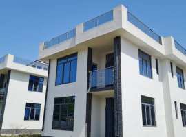 Лот № 157055. Продам коттедж элит класса в охраняемом коттеджном...