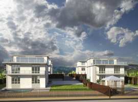 Лот № 156671. Вашему вниманию кп торнау состоит из 5 домов( два уже...