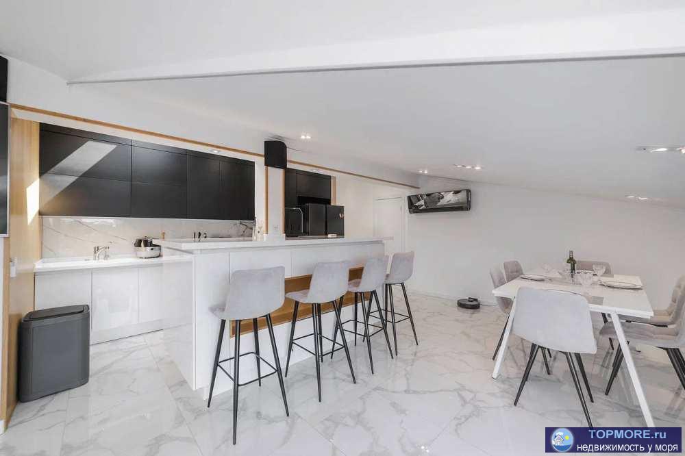 Лот № 162961. Продается роскошная квартира, расположенная в районе Новый Сочи, удивляет своими многочисленными...