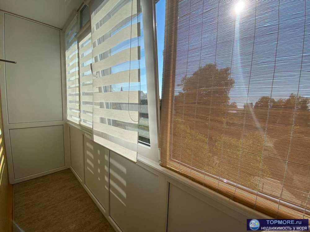 Лот № 163216.   Продаю квартиру в центре п.Лазаревское.  Квартира в хорошем кирпичном доме!  Светлая , сухая ,...