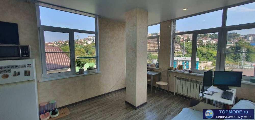 Лот № 163378. Продается светлая, уютная студия в самом центре Сочи! Площадь 25 м2, есть вся мебель и техника.... - 1