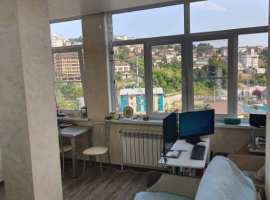 Лот № 163378. Продается светлая, уютная студия в самом центре Сочи!...