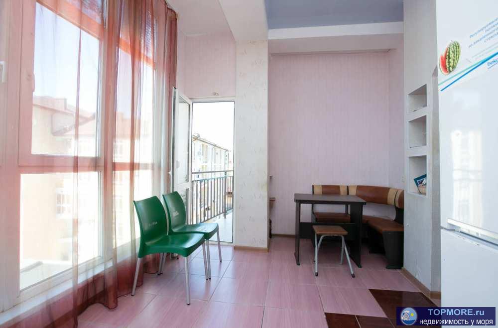 Лот № 163500. Продается просторная квартира, по цене ниже рынка!  Евродвушка, просторная кухня-гостиная с балконом, в... - 2