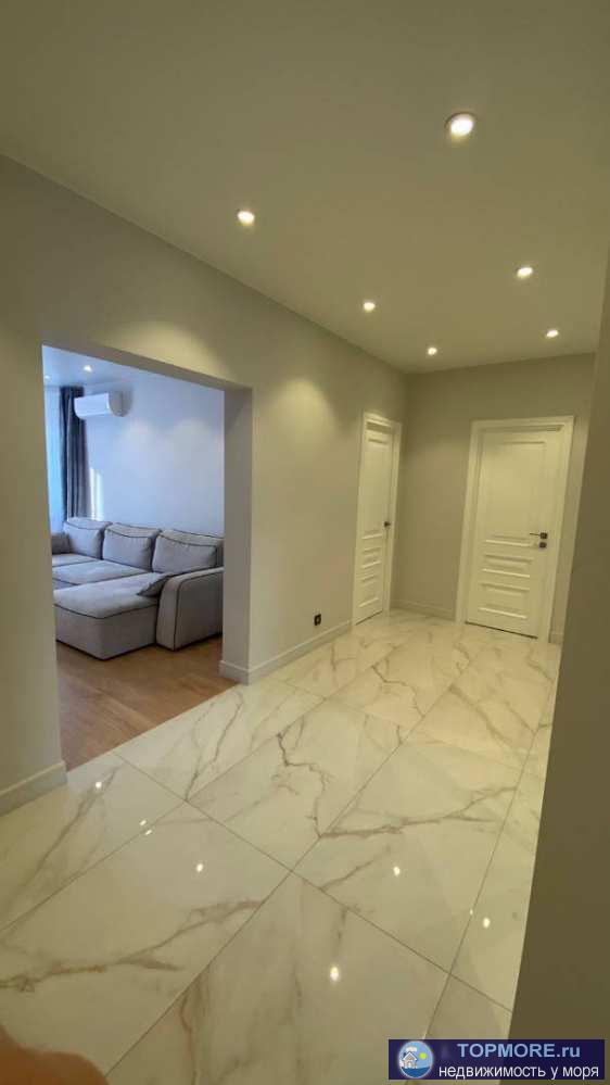 Лот № 163638. Очень ухоженная светлая квартира продается с мебелью и техникой. Распланирована в четырехкомнатную,... - 2