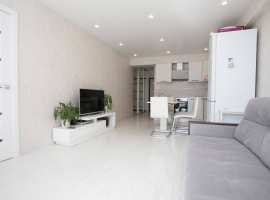 Лот № 163636. Продается двухкомнатная квартира в Сочи. Сделан...