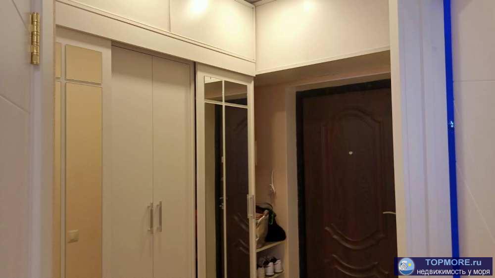 Лот № 163981. Продается 1-комнатная квартира в Адлере, центр города.  Общая площадь - 27,1 м2, изолированная комната... - 2