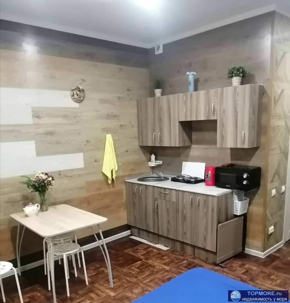 Лот № 164013. Продаётся студия в Центре Сочи .  Свежий ремонт ремонт.   Закрытая территория , видео-наблюдение, своя... - 1