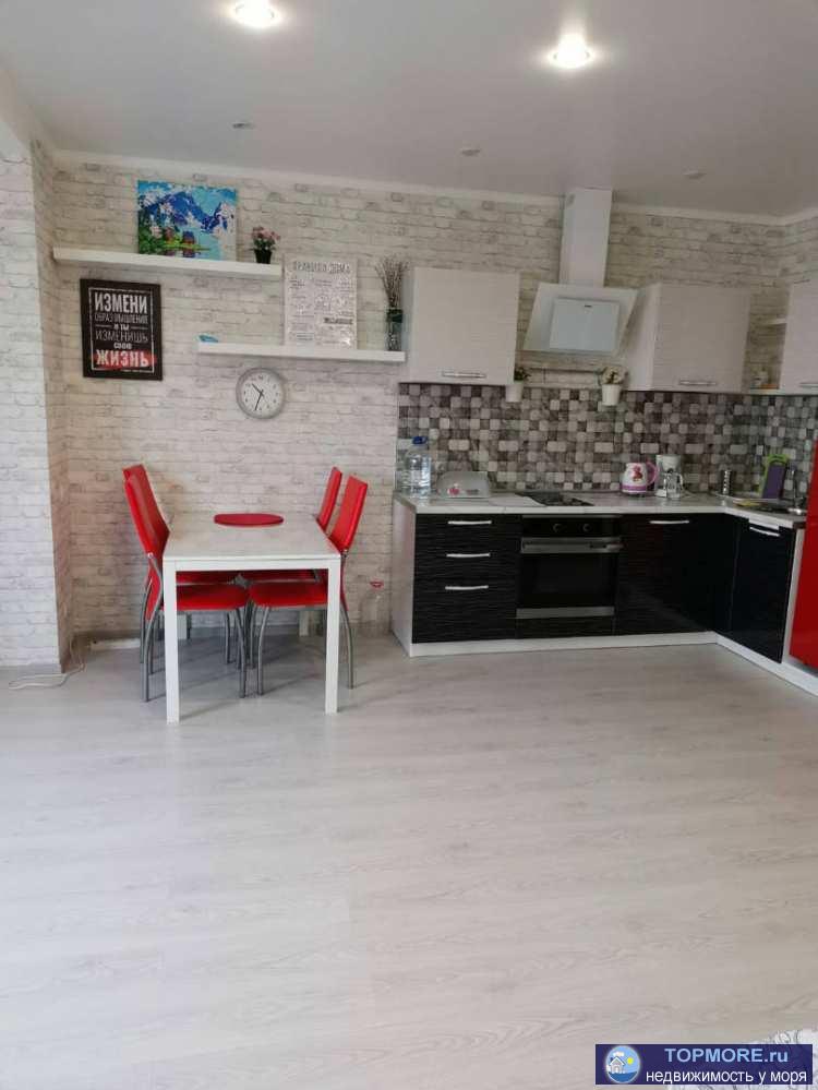 Лот № 21110. Продается светлая, уютная студия в непосредственной близости от моря и в центральной части города....