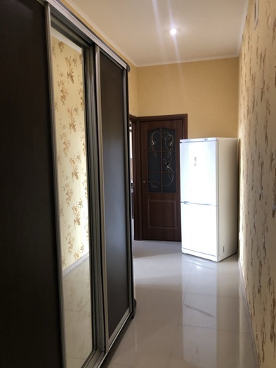 Сдается Крупногабаритная 1 комнатная квартира в Бухте Казачья по ул. Лиговская. Дом из инкерманского камня. Высокие... - 2