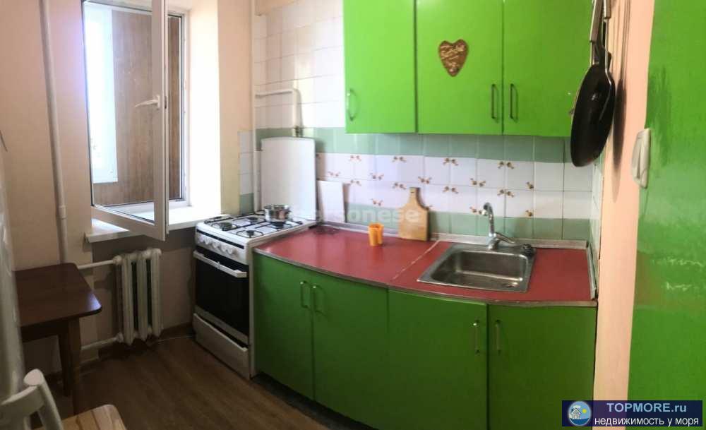    Сдаётся однокомнатная квартира в Нахимовском районе на проспекте Победы  Квартира находится на комфортном 4 этаже... - 2