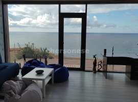  

Сдается в аренду супер видовой дом 45 кв. м. на участке земли 6...