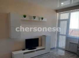 Сдаётся просторная однокомнатная квартира вблизи моря на улице...