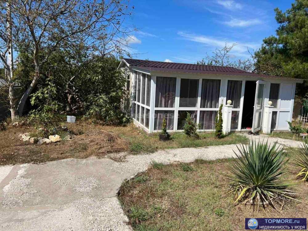 Продается небольшой дом-дача 42 кв.м. со всеми удобствами в доме. Видовая комната-терраса с теплым полом. Свет, вода... - 1